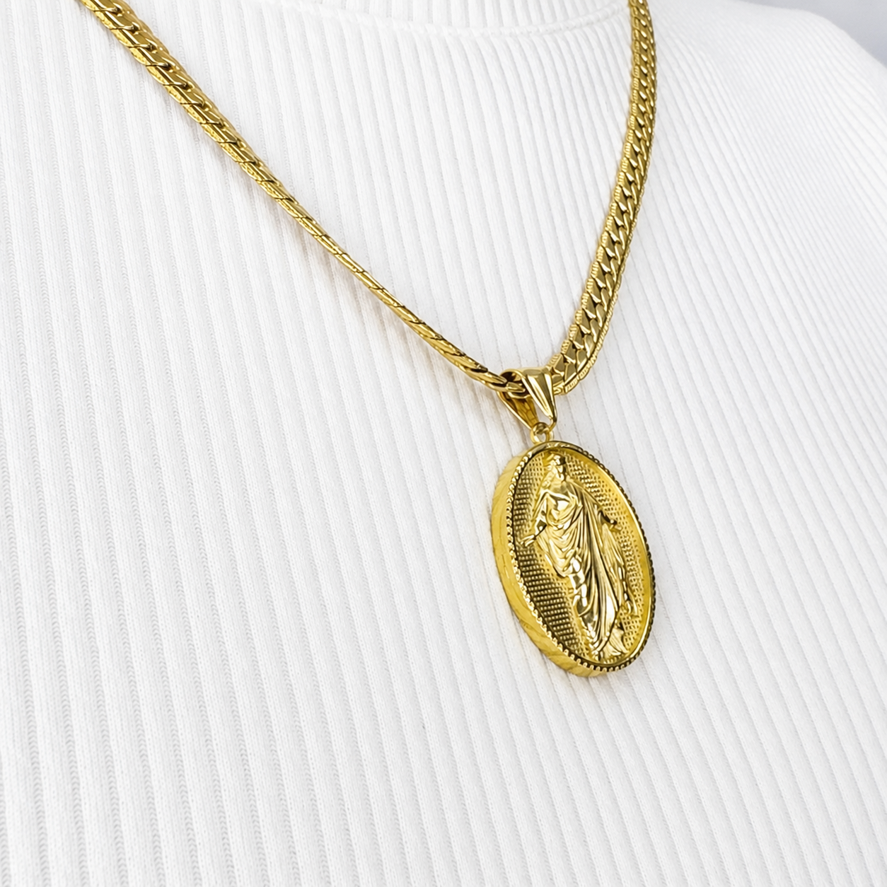 Combo Cadena Grabada + Dije Jesús Resucitado Oro Laminado 18K
