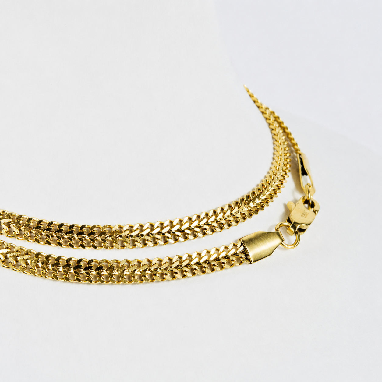 Cadena Roma Mukura Oro Laminado 18K Mujer