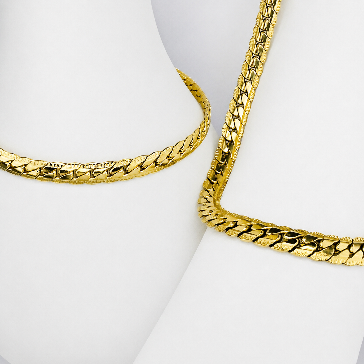 Combo Grabada Mukura (Cadena + Pulsera) Oro Laminado 18K