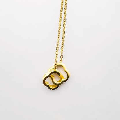 Cadena Trebol Enlazado Mukura Oro Laminado 18K